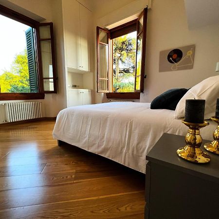Chic Apt In Villa - Dolcevita Holiday Флоренция Экстерьер фото