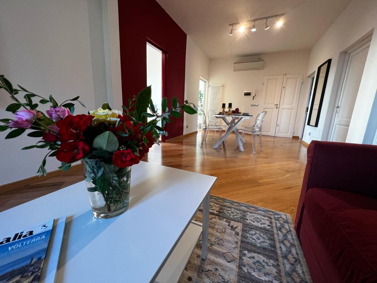 Chic Apt In Villa - Dolcevita Holiday Флоренция Экстерьер фото