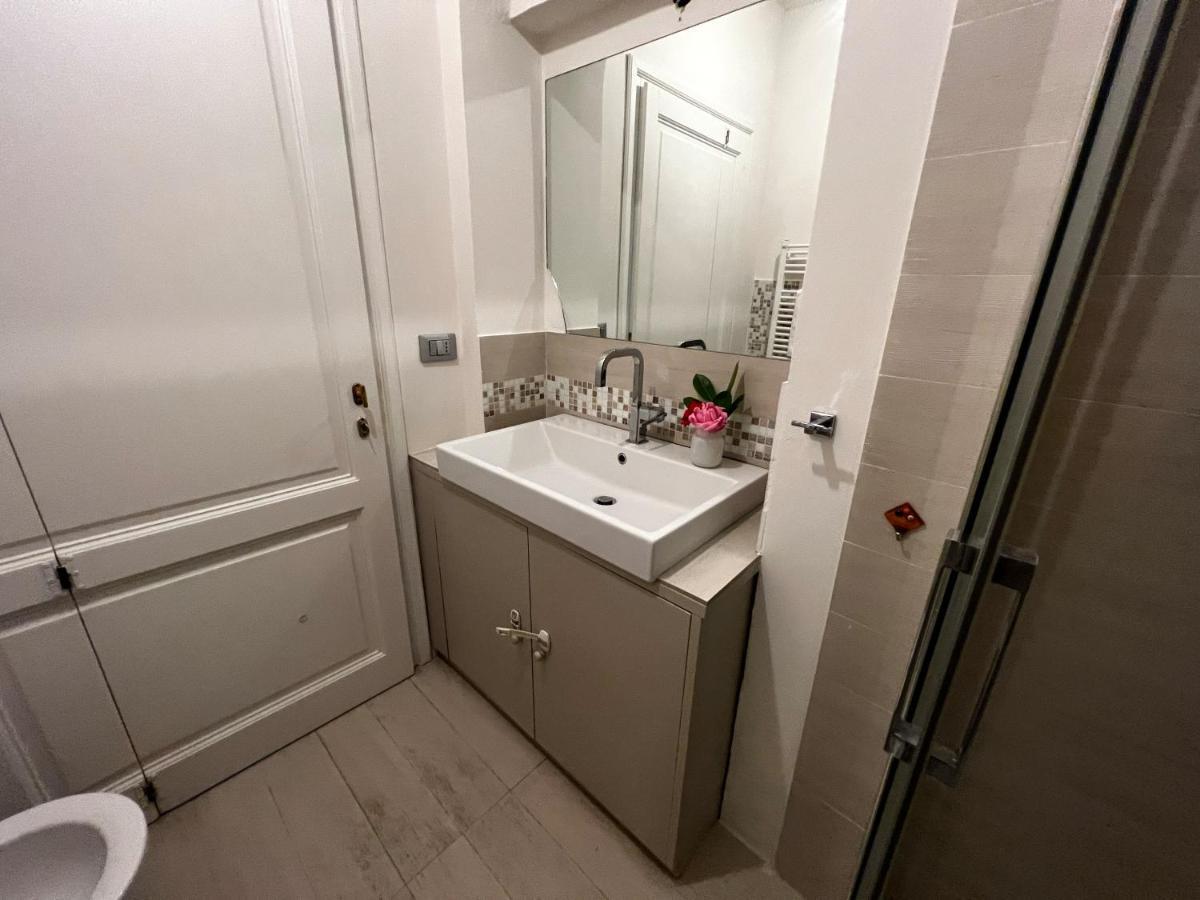 Chic Apt In Villa - Dolcevita Holiday Флоренция Экстерьер фото