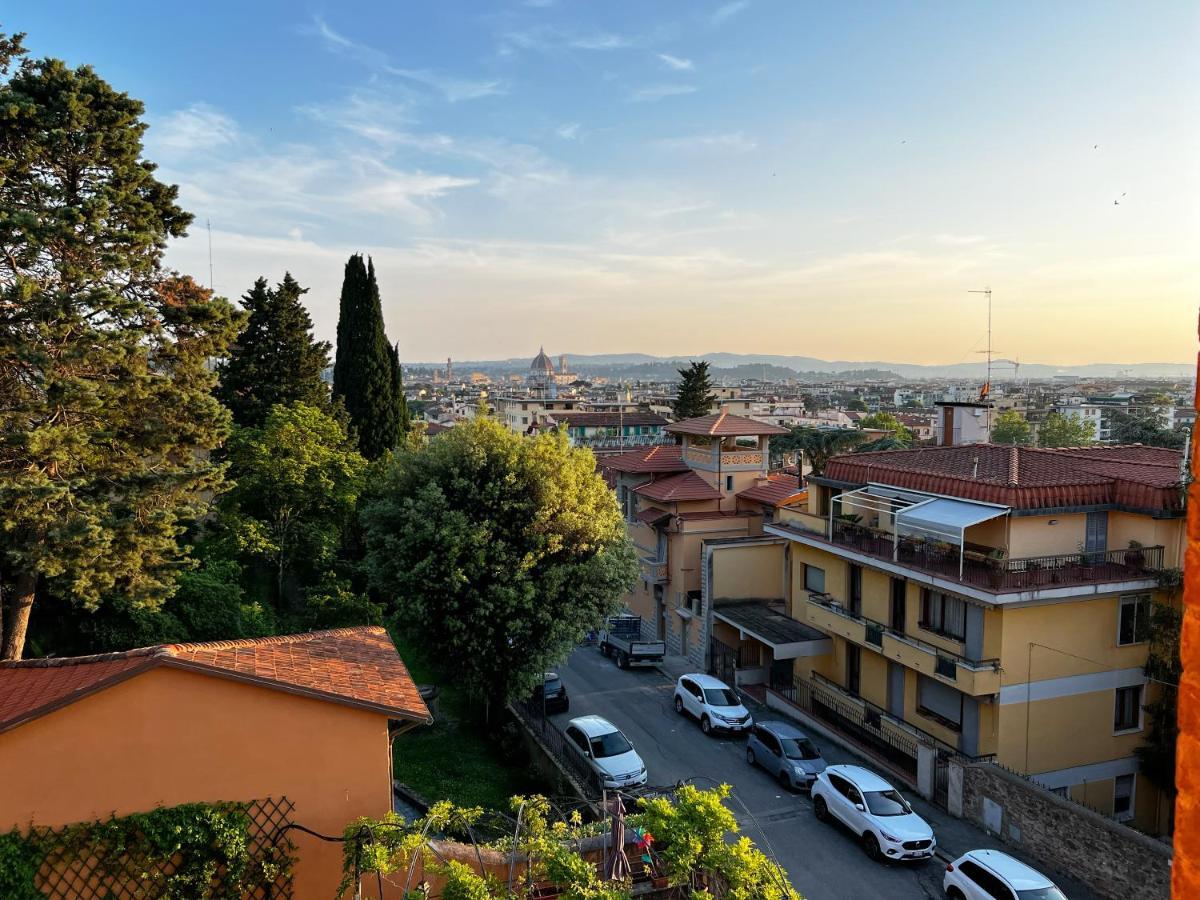 Chic Apt In Villa - Dolcevita Holiday Флоренция Экстерьер фото